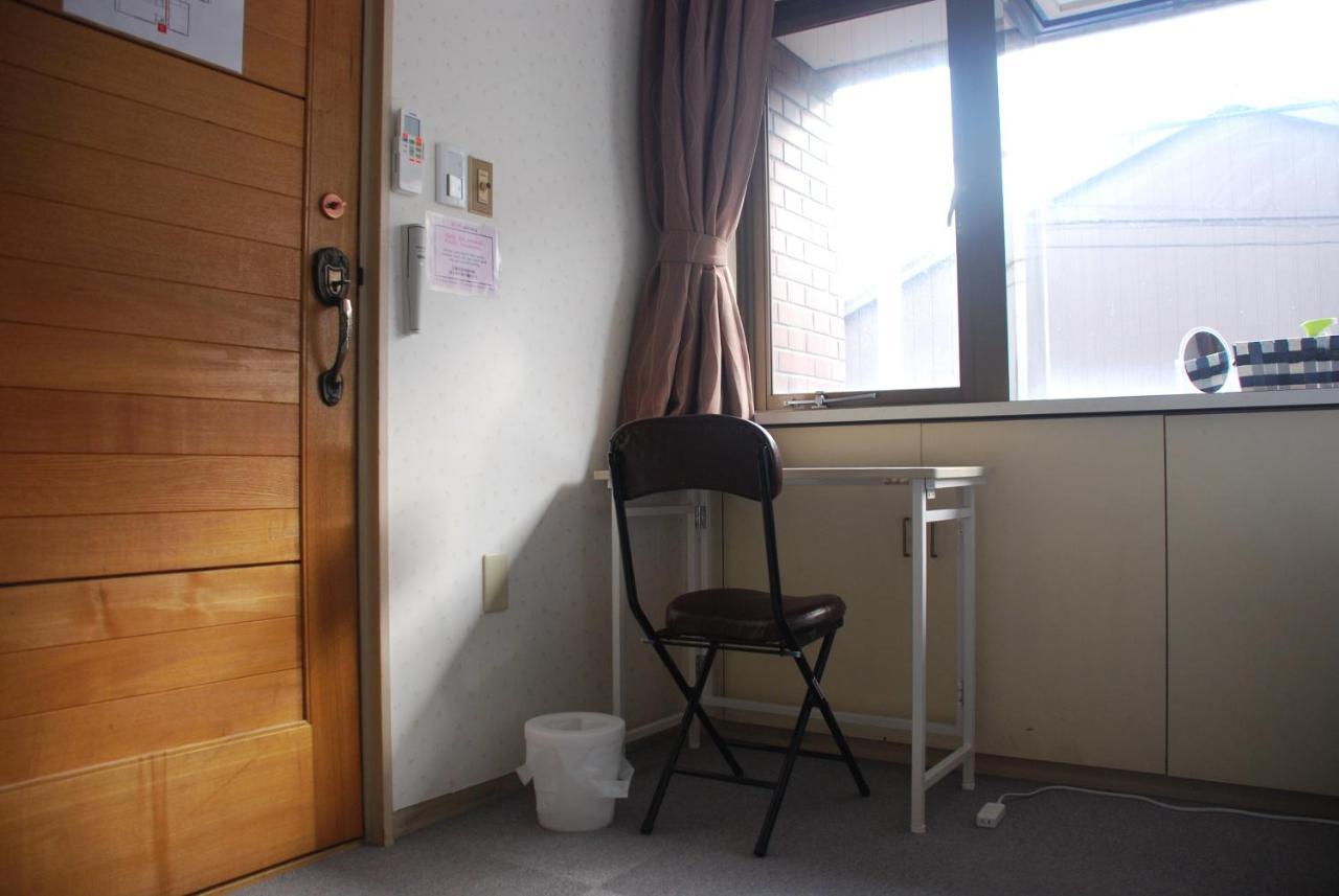 Tiny Guesthouse Umekoji 梅小路 Kyōto Exterior foto